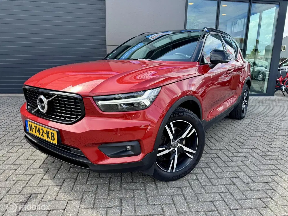 Volvo XC40 2.0 T4 AWD R-Design uit 2020, foto 5