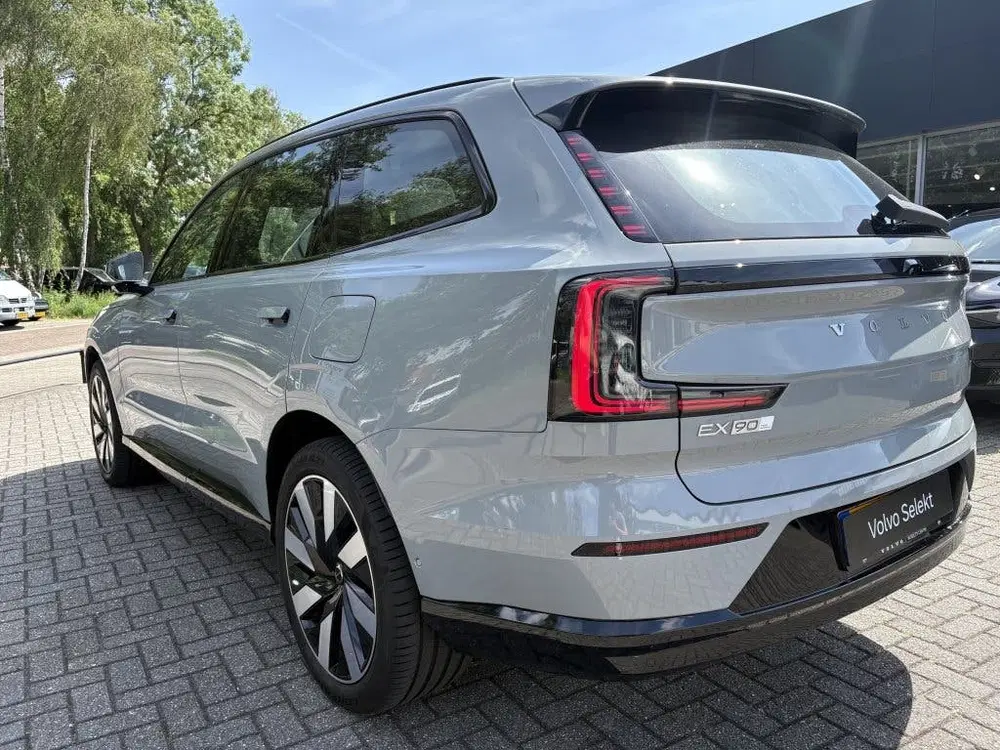 Volvo EX90 Twin Performance Ultra uit 2025, foto 3