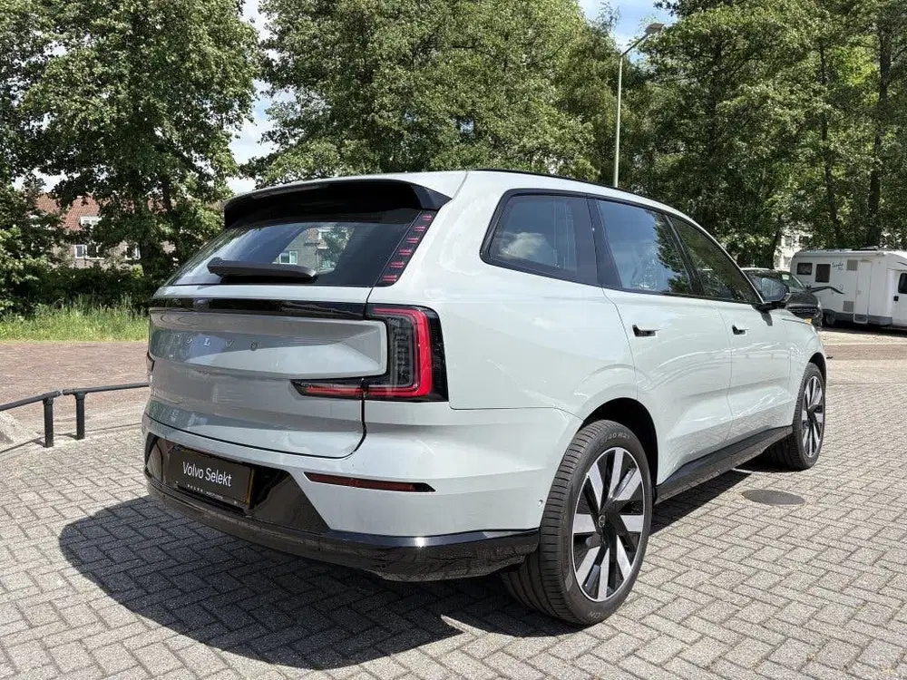 Volvo EX90 Twin Performance Ultra uit 2025, foto 4