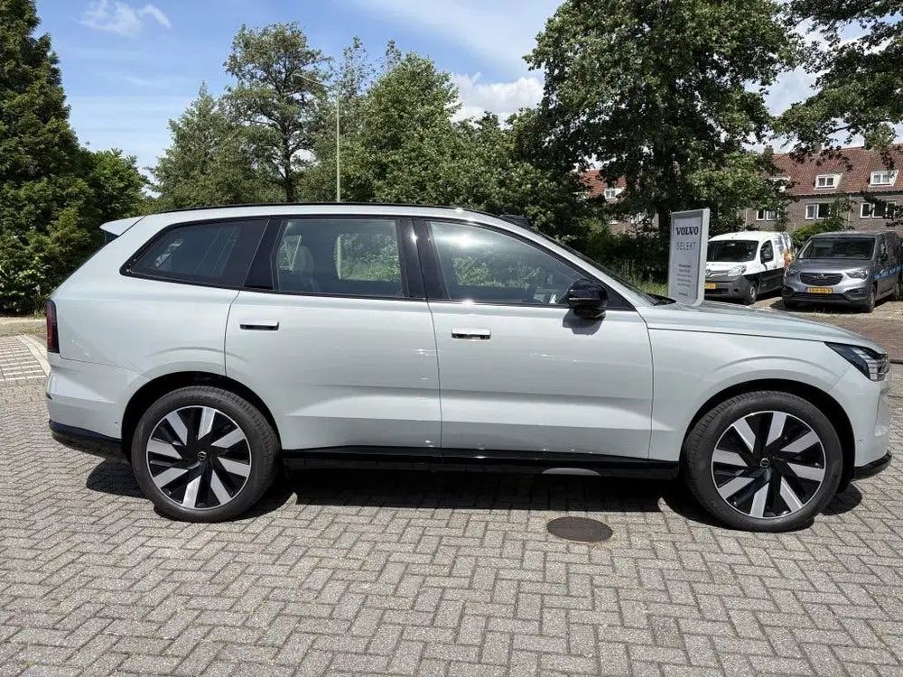 Volvo EX90 Twin Performance Ultra uit 2025, foto 5
