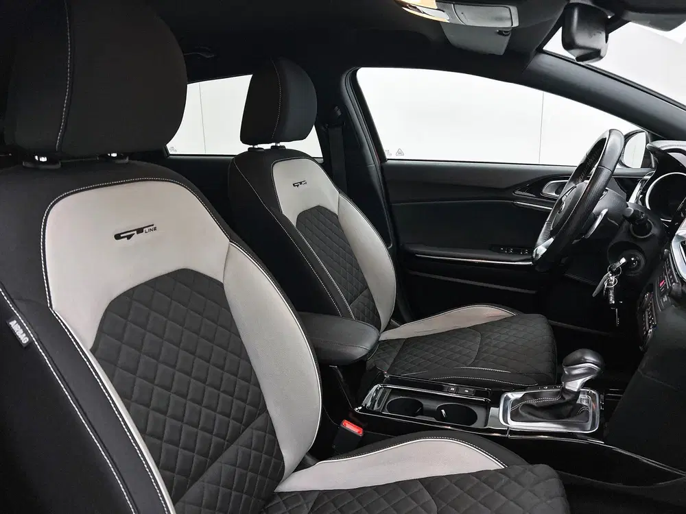 Kia ProCeed 1.4 T-GDI GT-Line uit 2019, foto 14