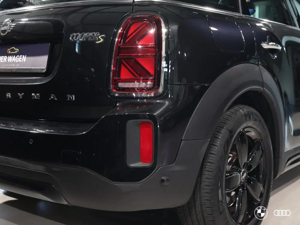 Mini Countryman COOPER SE ALL4 uit 2022, foto 12