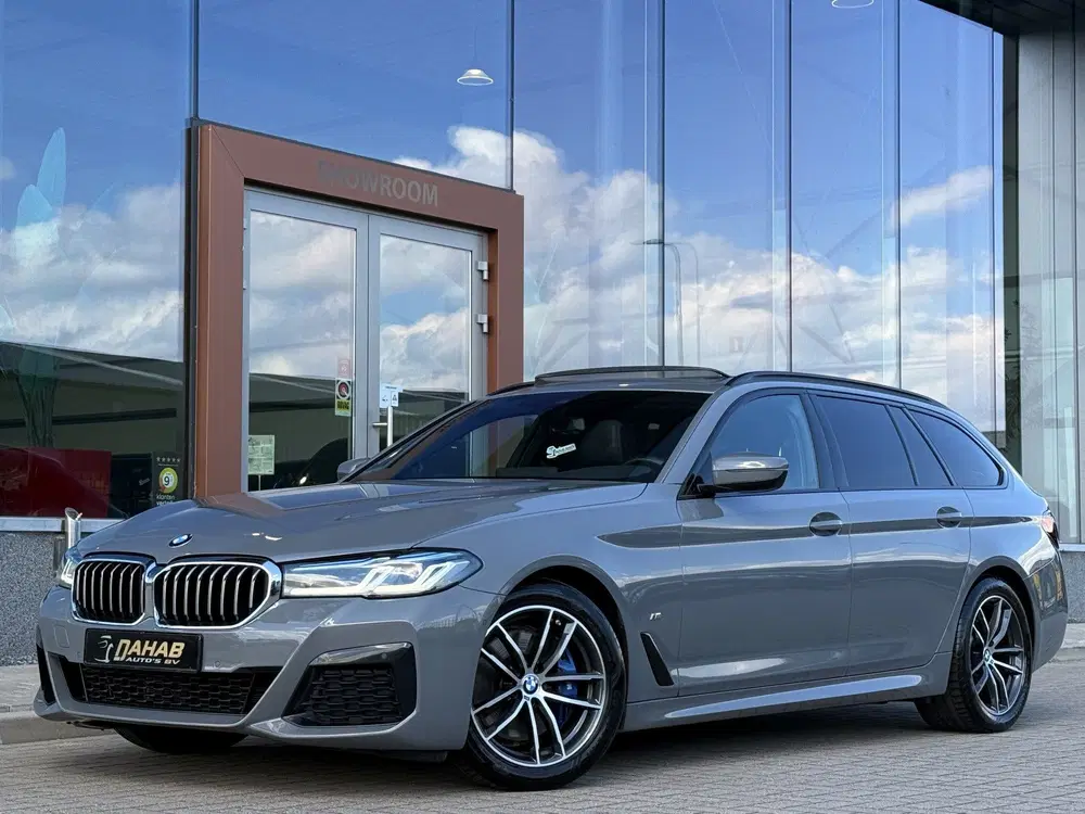 BMW 5-serie 5 Serie Touring 530i M-Sport uit 2021