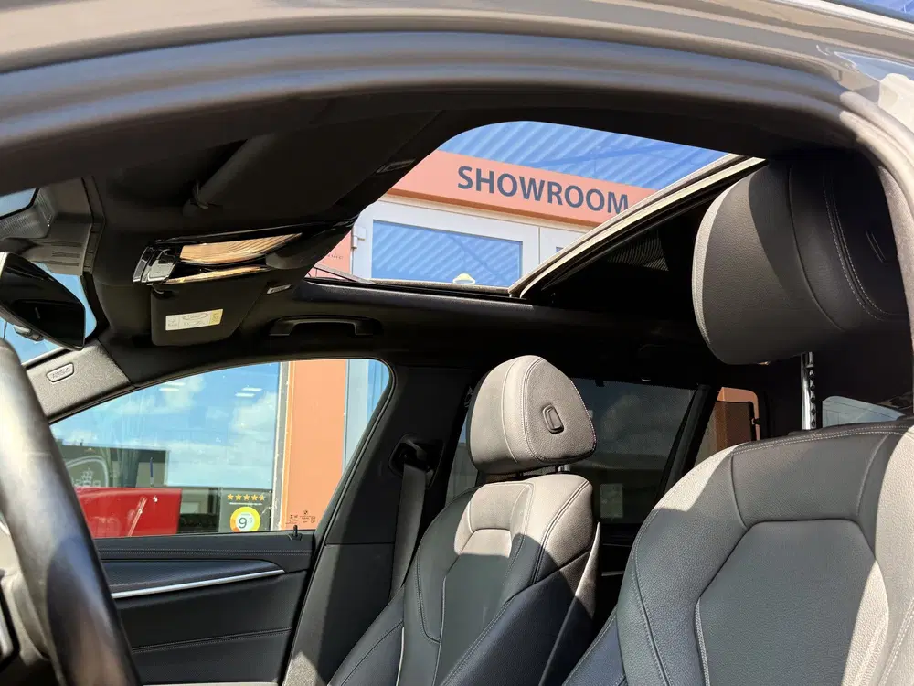 BMW 5-serie 5 Serie Touring 530i M-Sport uit 2021, foto 6
