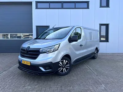 Renault Trafic GB 2.0 Blue dCi 131pk L2h1 T30 2022 Grijs uit 2022