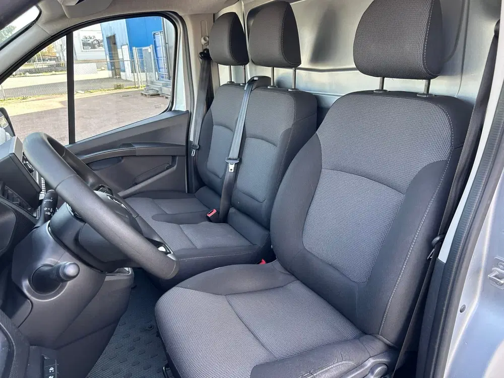 Renault Trafic GB 2.0 Blue dCi 131pk L2h1 T30 2022 Grijs uit 2022, foto 14