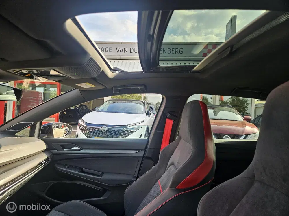 Volkswagen Golf 2.0 TSI GTI uit 2022, foto 13