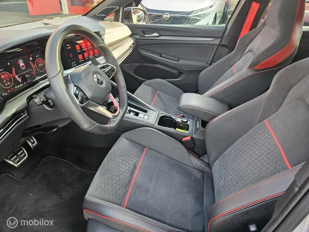 Volkswagen Golf 2.0 TSI GTI uit 2022, foto 14