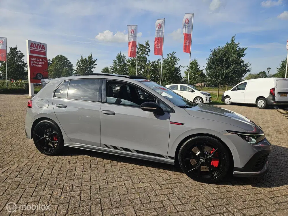 Volkswagen Golf 2.0 TSI GTI uit 2022, foto 5