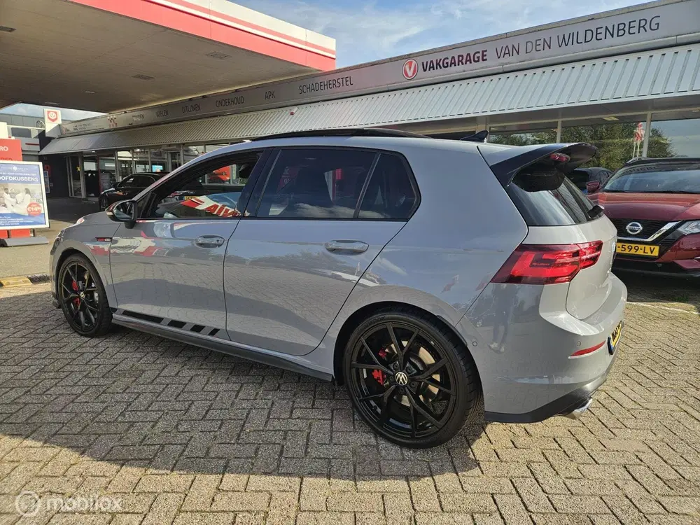 Volkswagen Golf 2.0 TSI GTI uit 2022, foto 8