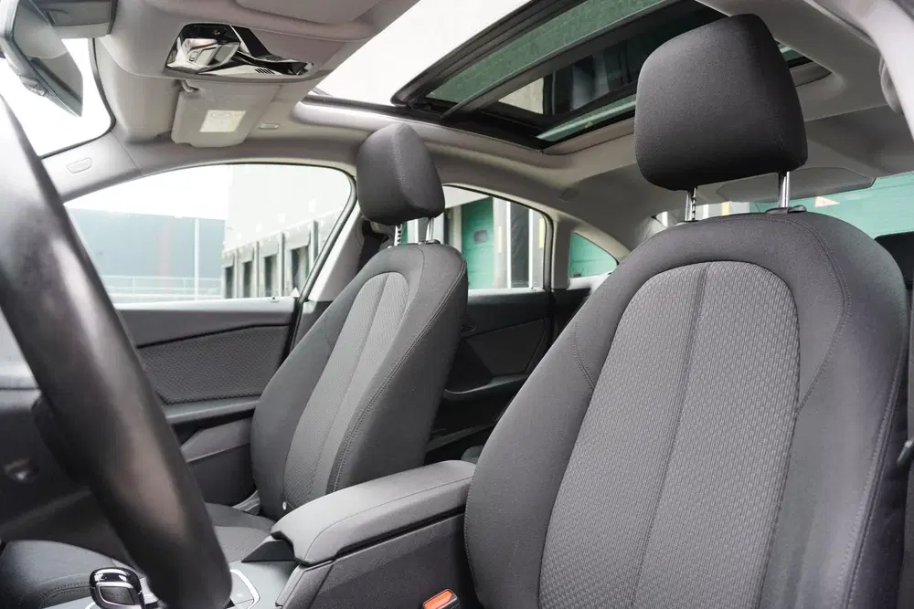 BMW 2-serie 2-serie Gran Coupé 218i 136pk AUT Business uit 2022, foto 4