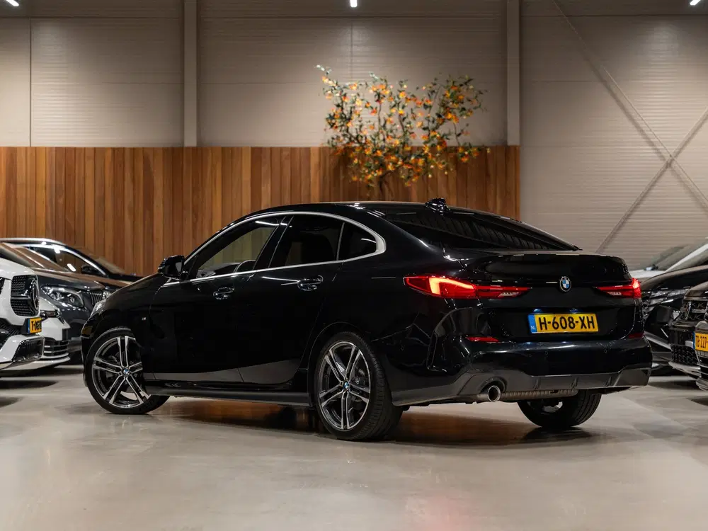 BMW 2-serie 2-serie Gran Coupé 218i M-Sport Executive uit 2020, foto 4