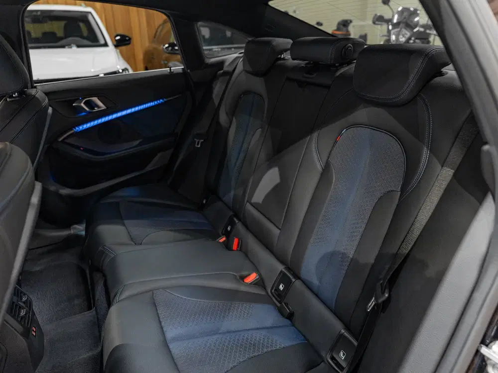 BMW 2-serie 2-serie Gran Coupé 218i M-Sport Executive uit 2020, foto 7