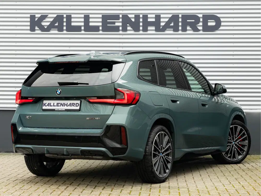 BMW X1 sDrive18i M-Sport Pro uit 2025, foto 2
