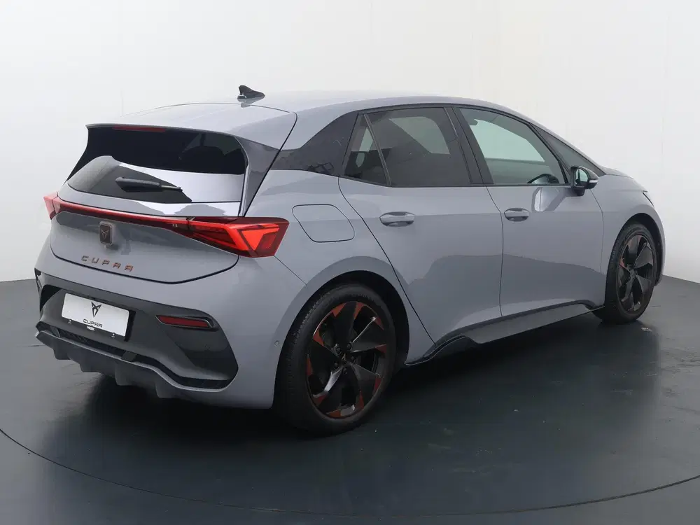 Cupra Born Adrenaline One 62 kWh uit 2022, foto 5