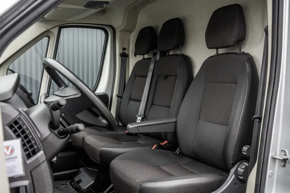 Citroën Jumper *2.2 BlueHDi L2H2 uit 2021, foto 11