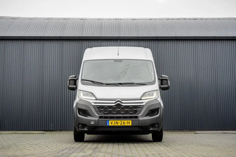 Citroën Jumper *2.2 BlueHDi L2H2 uit 2021, foto 3