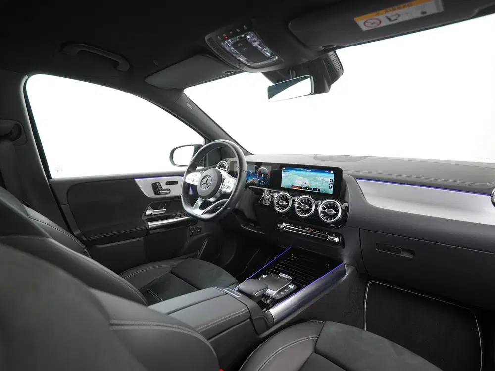 Mercedes-Benz B-Klasse 250e AMG Night uit 2020, foto 2