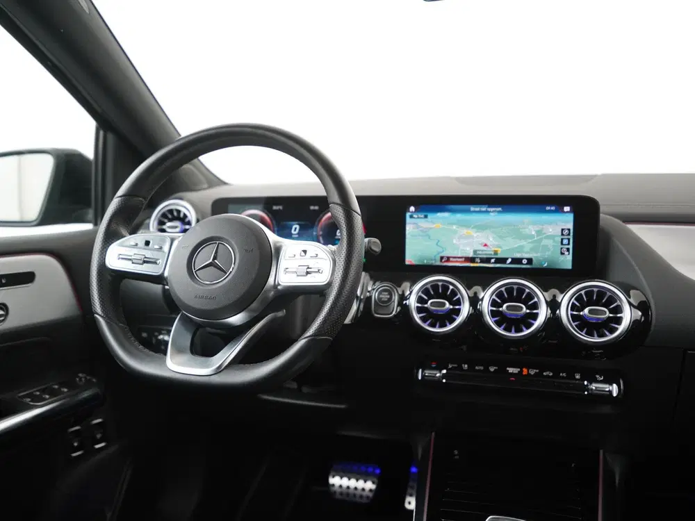 Mercedes-Benz B-Klasse 250e AMG Night uit 2020, foto 6