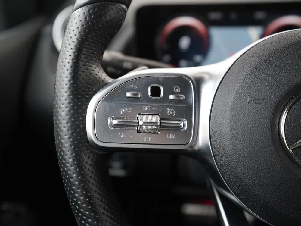 Mercedes-Benz B-Klasse 250e AMG Night uit 2020, foto 8
