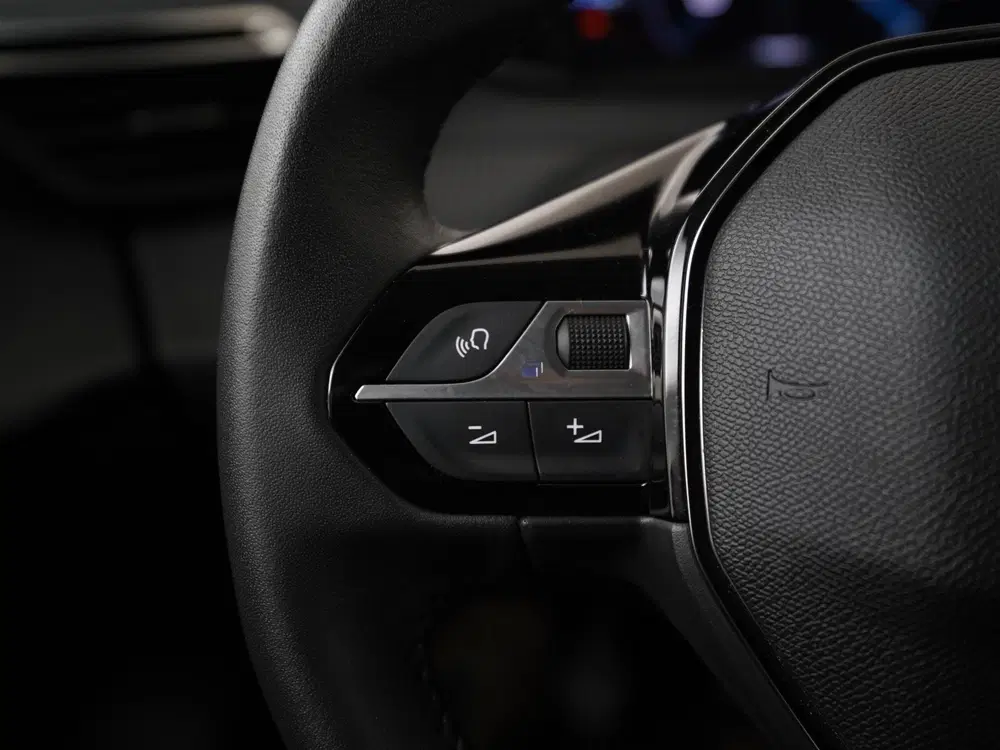 Peugeot 208 1.2 PureTech 100pk Allure uit 2025, foto 7