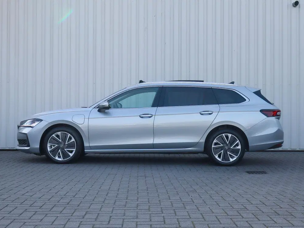 Skoda Superb 1.5 TSI 204pk PHEV Edition uit 2025, foto 13