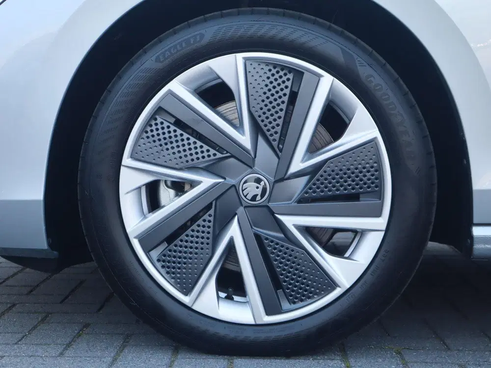 Skoda Superb 1.5 TSI 204pk PHEV Edition uit 2025, foto 14