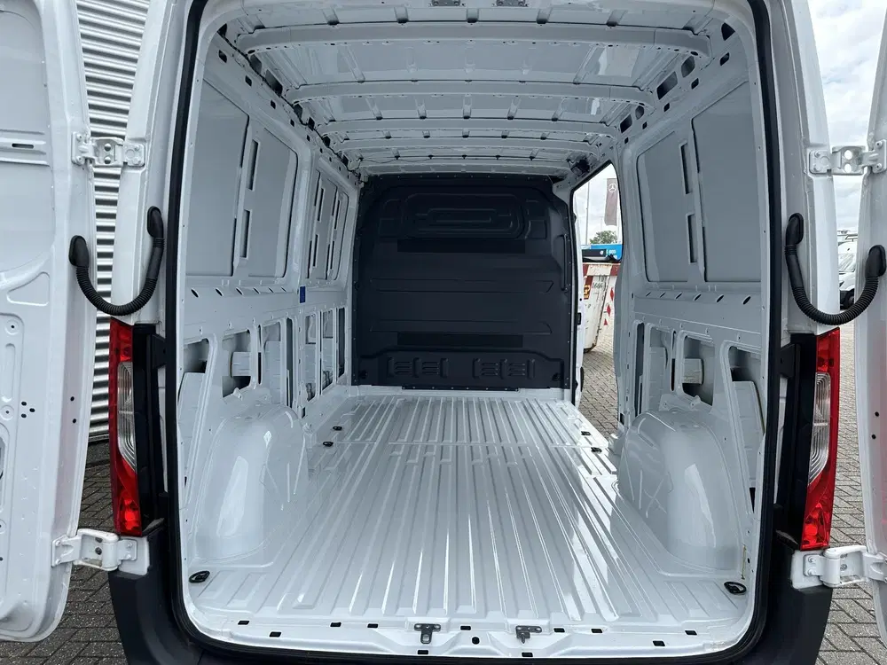Mercedes-Benz Sprinter 311 CDI L2H1 Airco Apple Carplay Navi uit 2024, foto 15