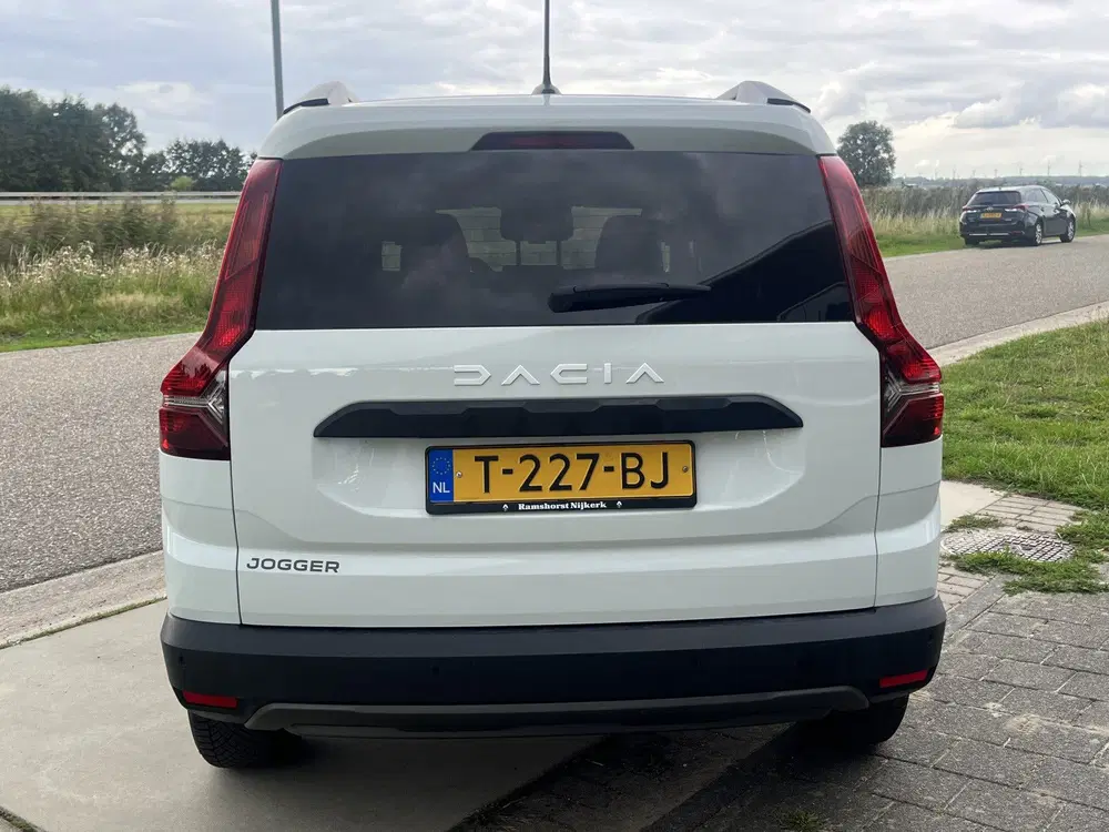 Dacia Jogger 1.0 TCe 100 Expression uit 2023, foto 11