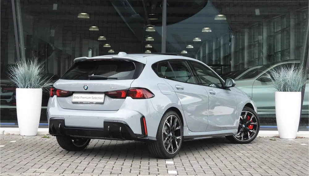 BMW 1-serie 120 M Sport Automaat uit 2026, foto 11