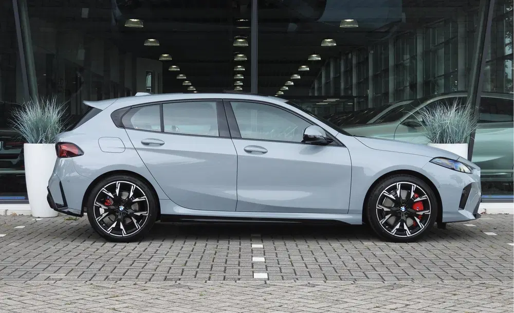BMW 1-serie 120 M Sport Automaat uit 2026, foto 14