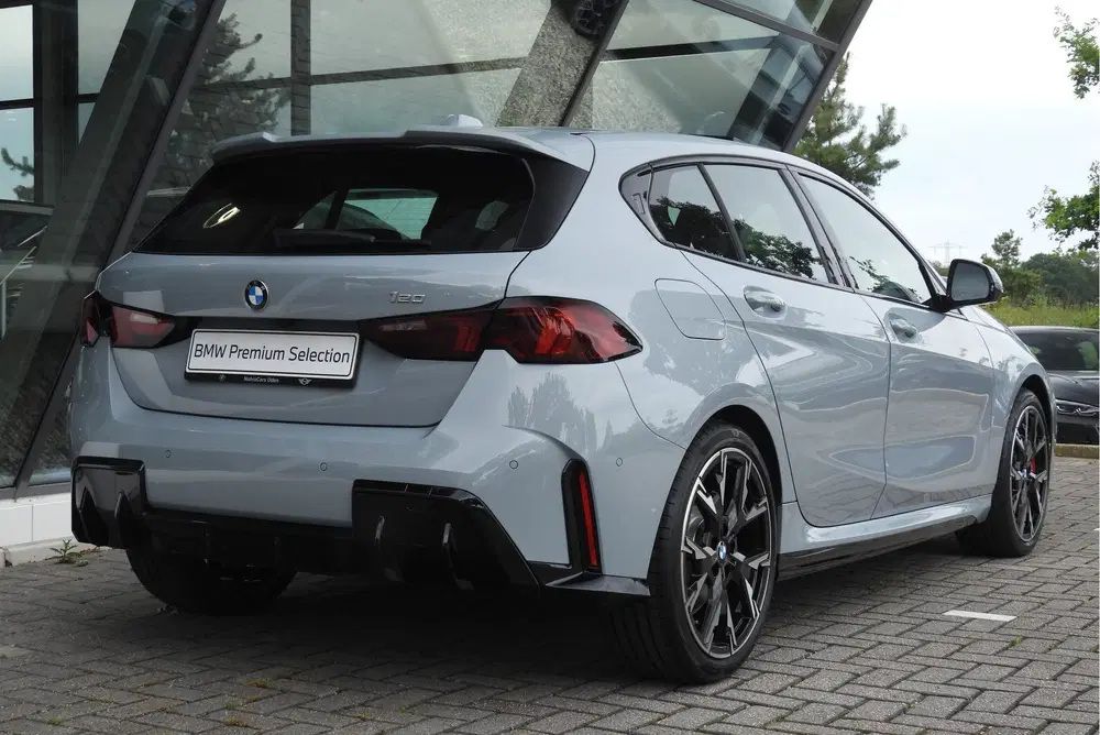 BMW 1-serie 120 M Sport Automaat uit 2026, foto 15