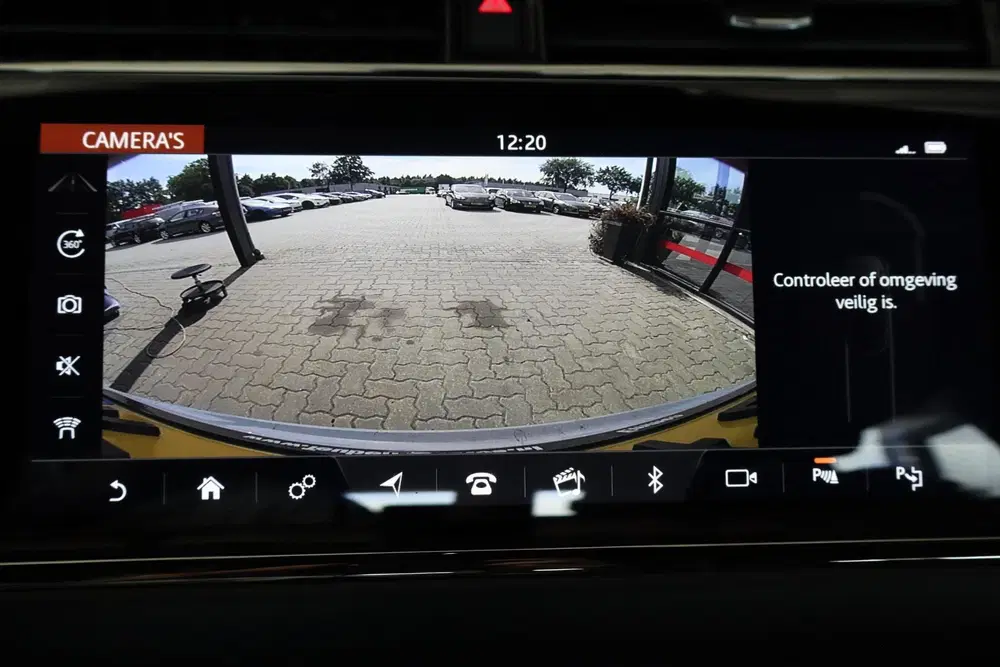 Land Rover Range Rover Evoque 2.0 D180 AWD R-Dynamic First E uit 2020, foto 10