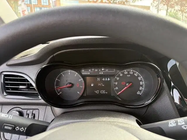 Opel Karl 1.0 ecoFLEX Edition uit 2019, foto 11