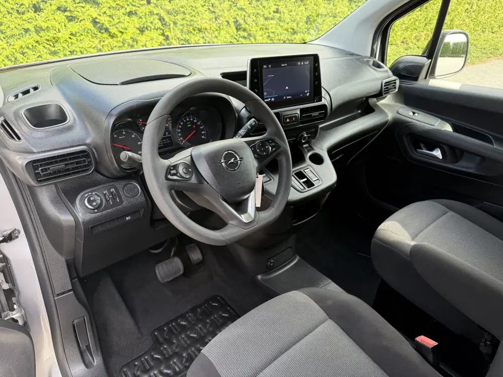 Opel Combo 50kWh 136 PK uit 2025, foto 7