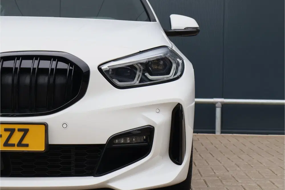 BMW 1-serie 118i M-Sport Business Edition uit 2021, foto 11