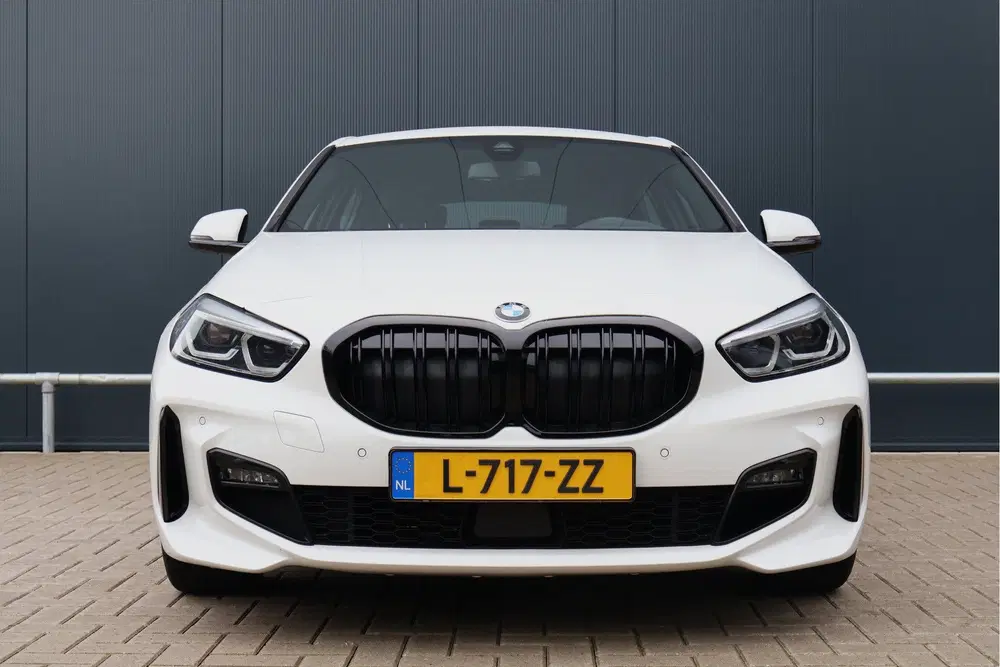 BMW 1-serie 118i M-Sport Business Edition uit 2021, foto 9