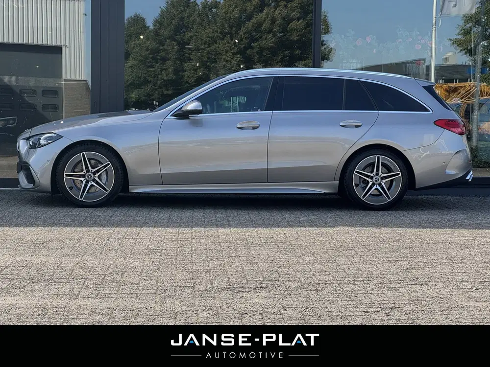 Mercedes-Benz C-Klasse 200 AUT AMG Line Pano uit 2021, foto 3