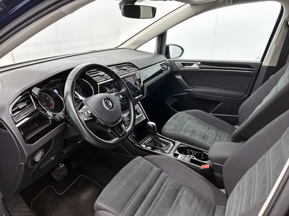 Volkswagen Touran 1.5 TSI Highline Business 7p Automaat uit 2021, foto 14
