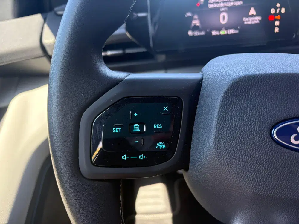 Ford Capri Premium Extended Range RWD 77 kWh uit 2025, foto 13