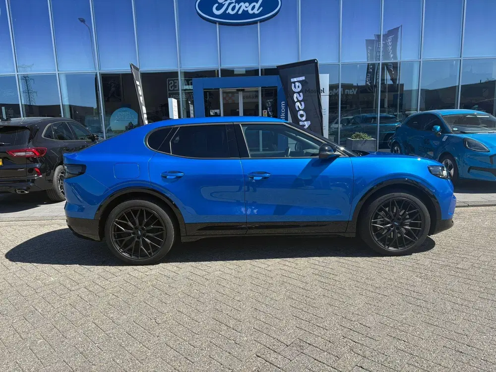 Ford Capri Premium Extended Range RWD 77 kWh uit 2025, foto 3