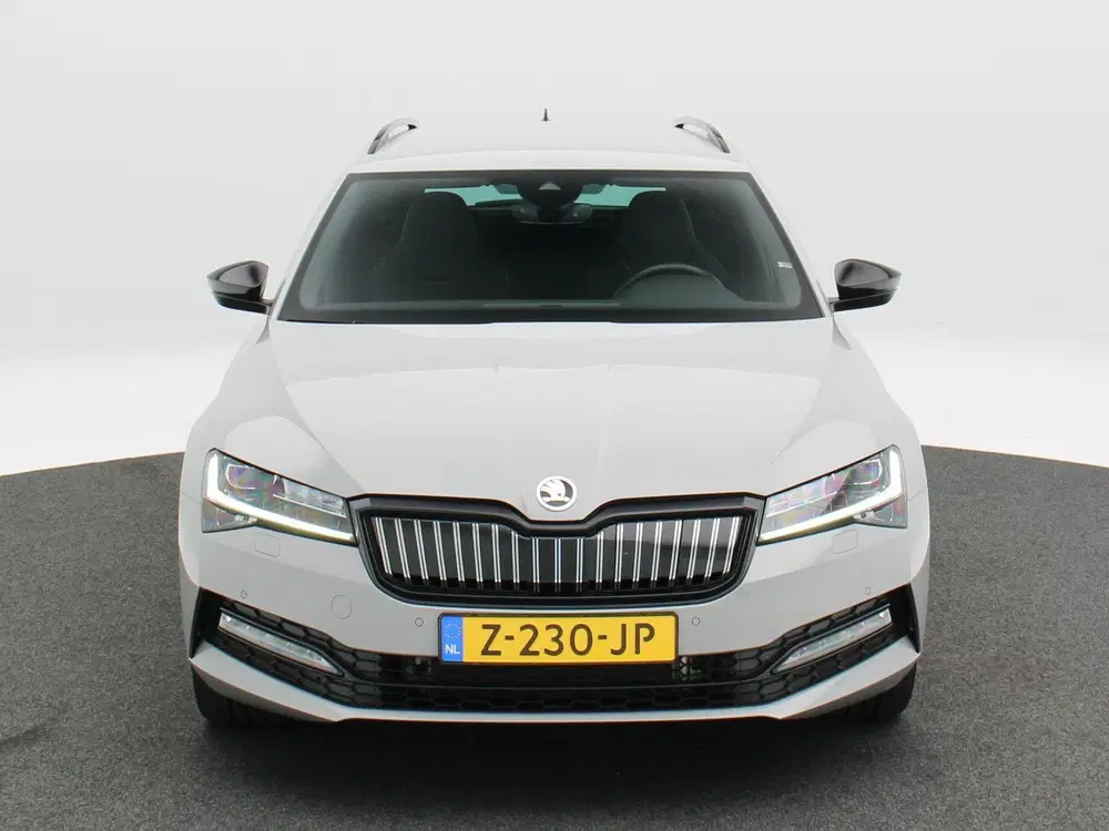 Skoda Superb 1.4 TSI iV Sportline Business uit 2024, foto 6