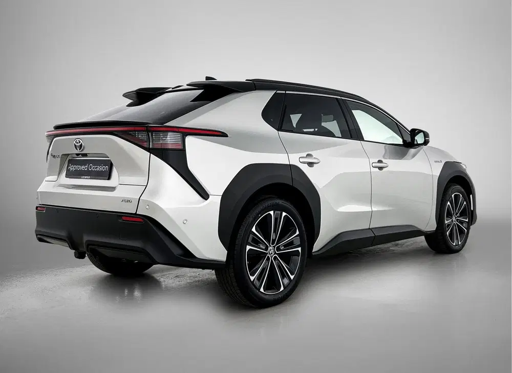 Toyota bZ4X Premium 4WD 71 kWh uit 2023, foto 2