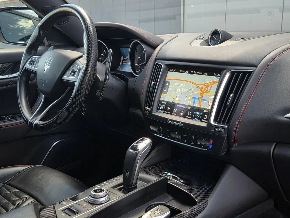 Maserati Levante 3.8 V8 GTS uit 2020, foto 2