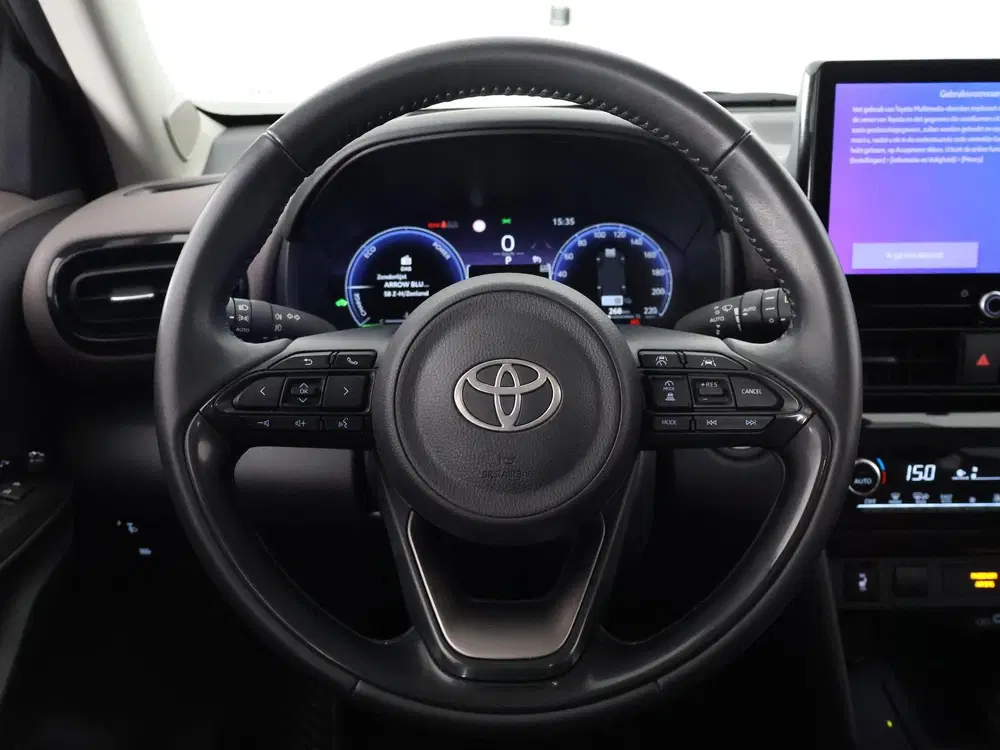 Toyota Yaris Cross 1.5 Hybrid 130 Executive Bi-Tone uit 2024, foto 12