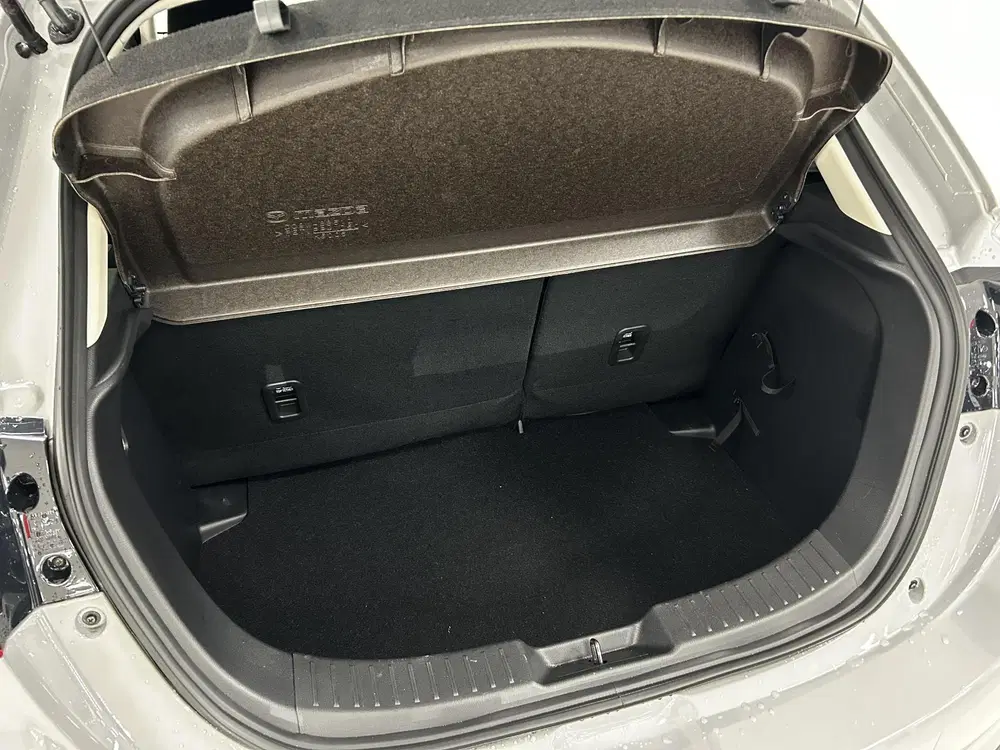 Mazda 2 1.5 SkyActiv-G 90 Homura ACHTERUITRIJCAMER uit 2024, foto 9