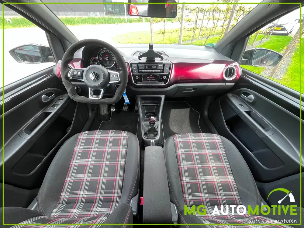 Volkswagen up! 1.0 TSI GTI uit 2020, foto 11