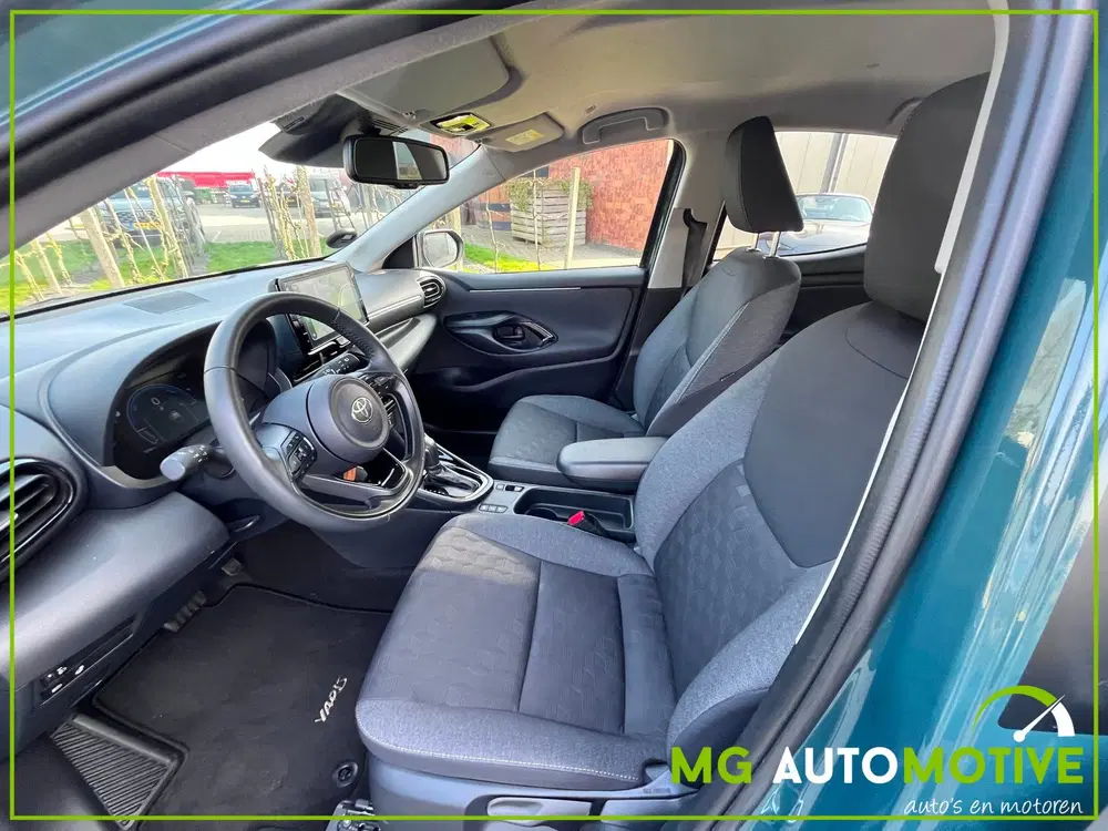 Toyota Yaris 1.5 Hybrid 115 Business Plus uit 2025, foto 13