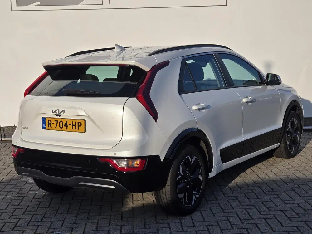 Kia Niro DynamicLine 64.8 kWh NL-AUTO uit 2022, foto 2