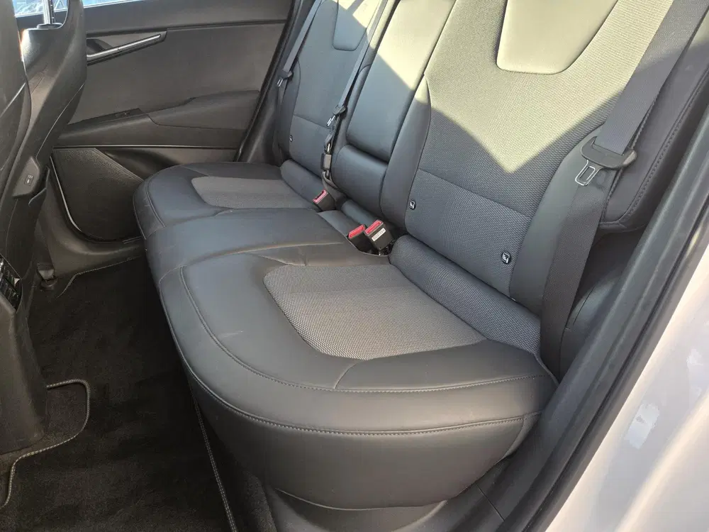 Kia Niro DynamicLine 64.8 kWh NL-AUTO uit 2022, foto 9